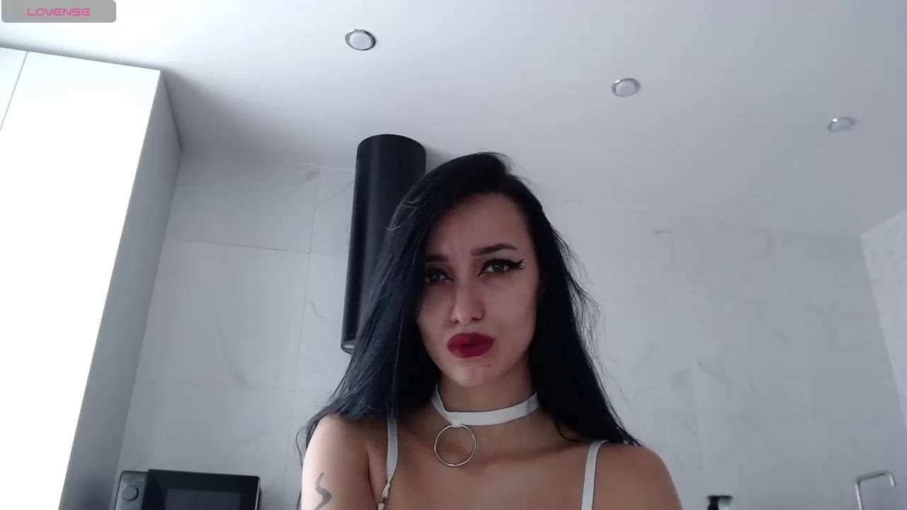 --SATIVA-- Cam Show Recorded 2024-06-07 Bongacams