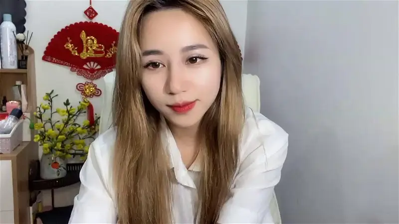 _LLisa_ Cam Show Recorded 2024-02-05
