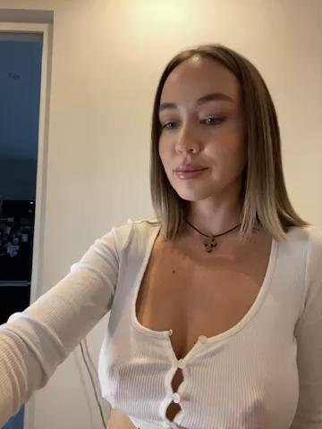 Emili1- Cam Show Recorded 2023-10-12 Bongacams