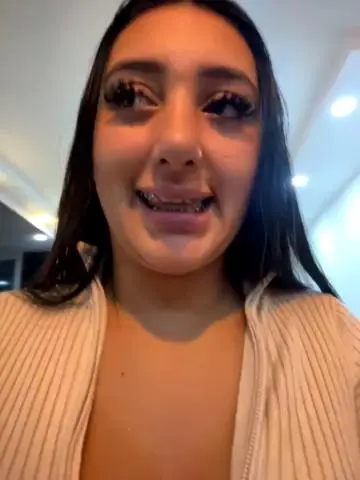 Hannahoff Cam Show Recorded 2023-12-05