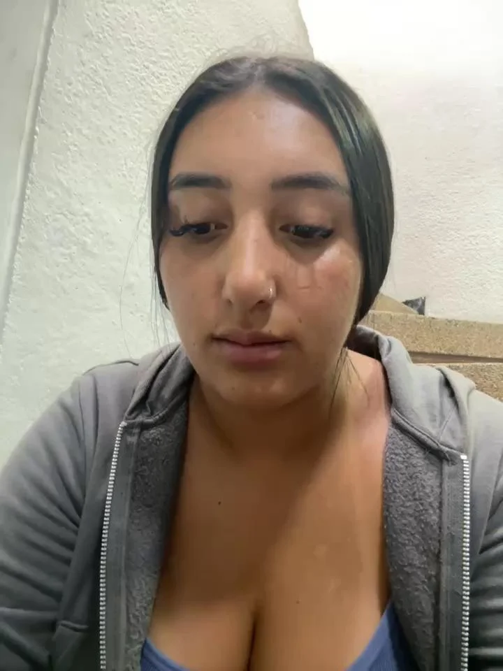 Hannahoff Cam Show Recorded 2024-01-09