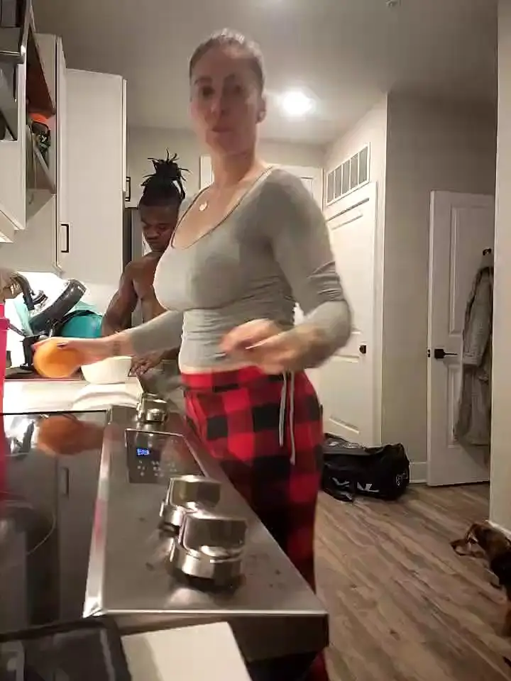 HollyTattoo Cam Show Recorded 2024-02-15