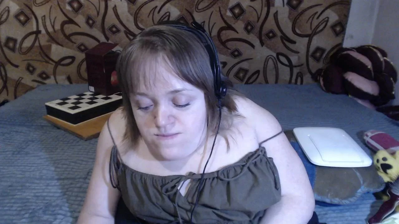 Julia-79 Cam Show Recorded 2024-01-14