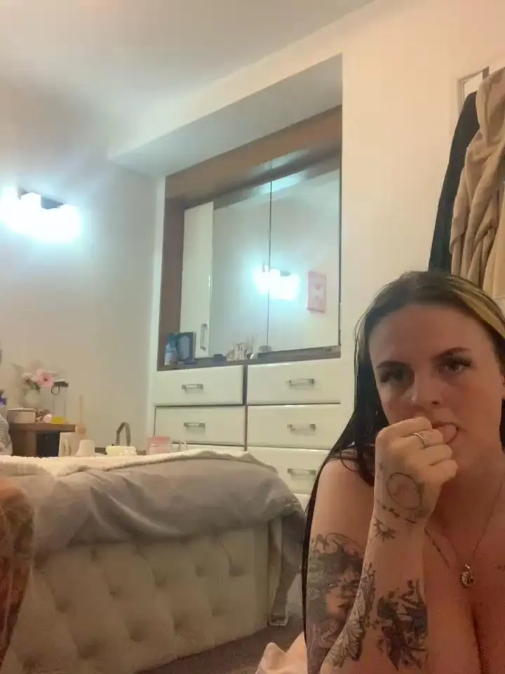 KerriTurner Cam Show Recorded 2024-06-18