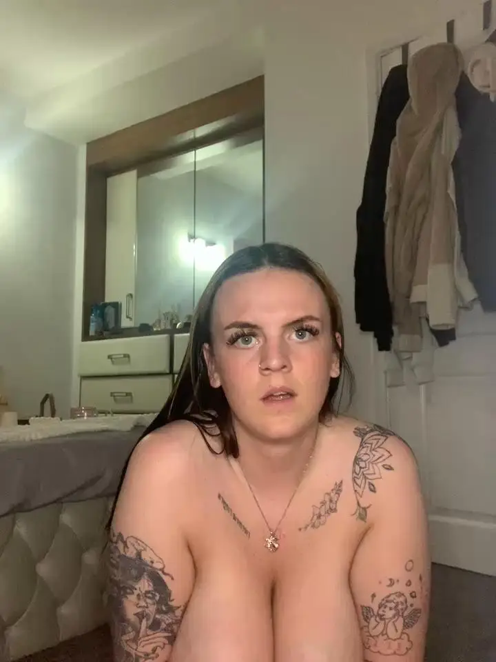 KerriTurner Cam Show Recorded 2024-06-18