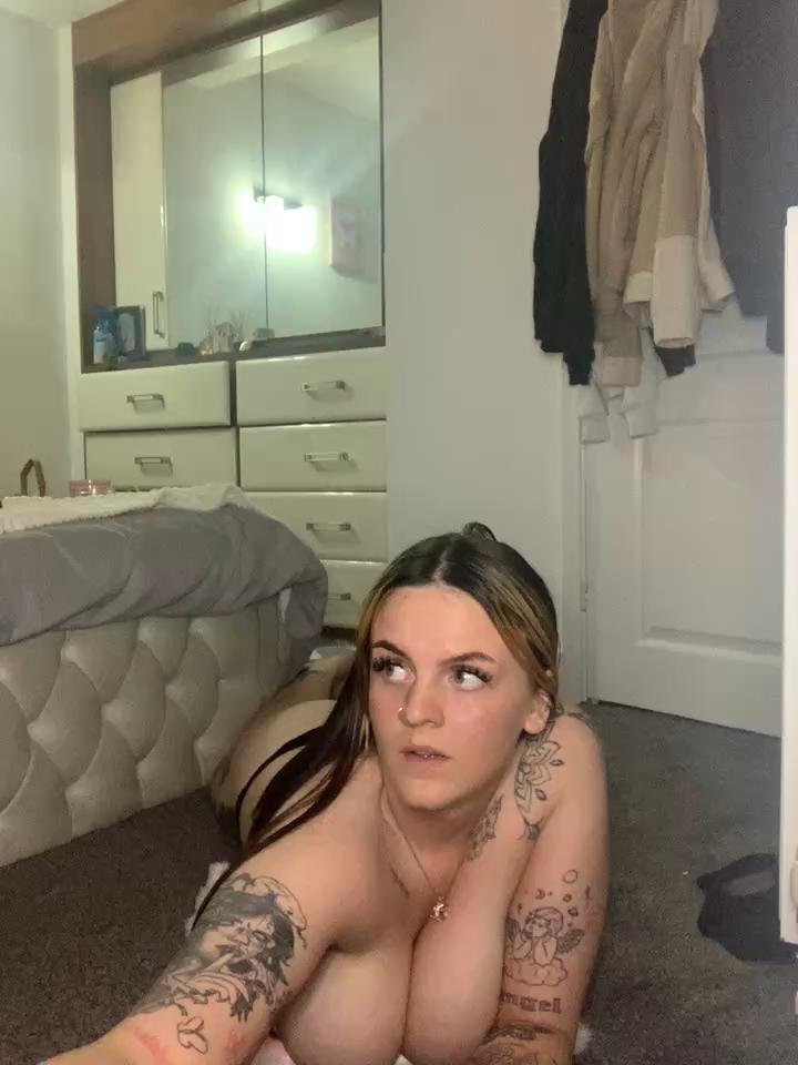 KerriTurner Cam Show Recorded 2024-06-18