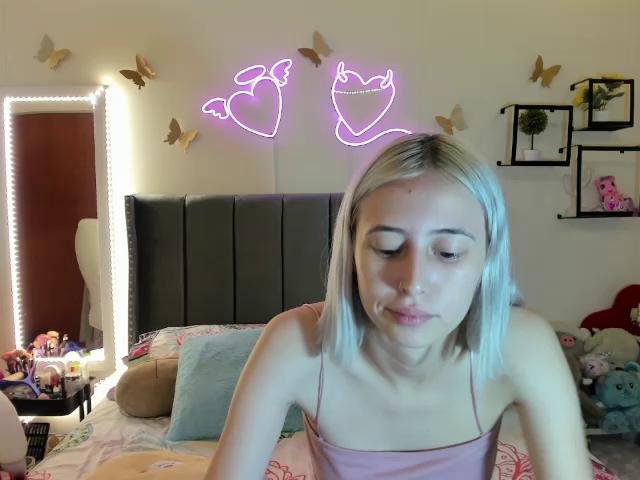 Lesbianeva Cam Show Recorded 2023-12-12 Bongacams