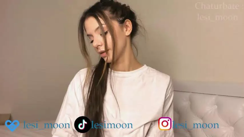 Lesi_moon Cam Show Recorded 2023-12-10