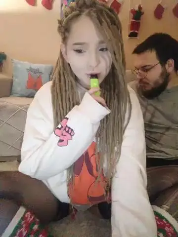 Lilo-Stitch Cam Show Recorded 2023-12-13