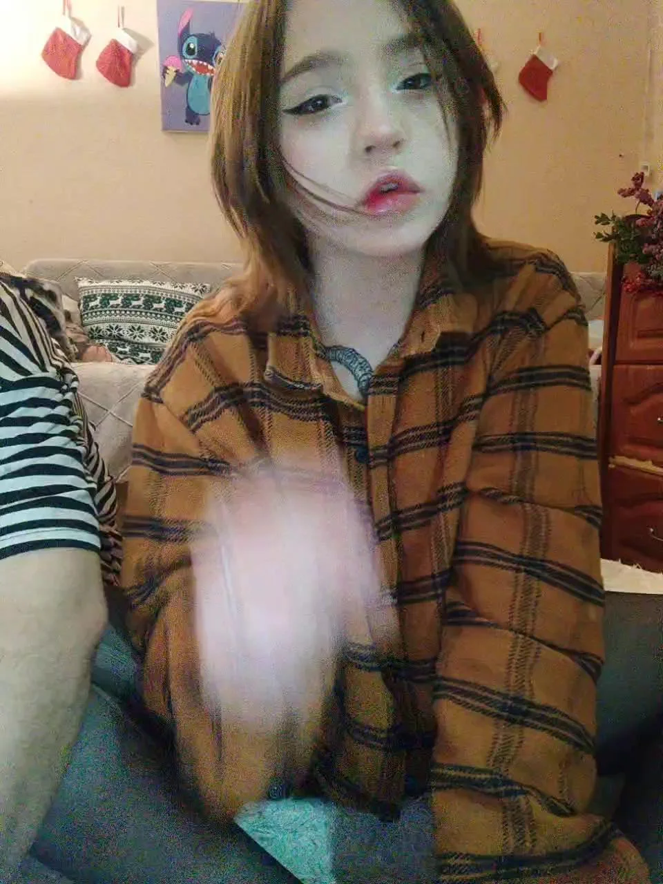 Lilo-Stitch Cam Show Recorded 2023-12-27