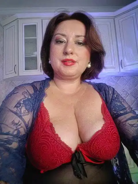 Lustful-mom Cam Show Recorded 2023-12-30 Bongacams