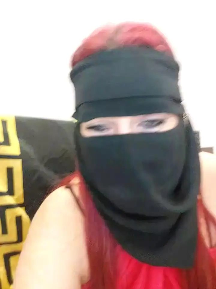 Nisreenn Cam Show Recorded 2024-06-18