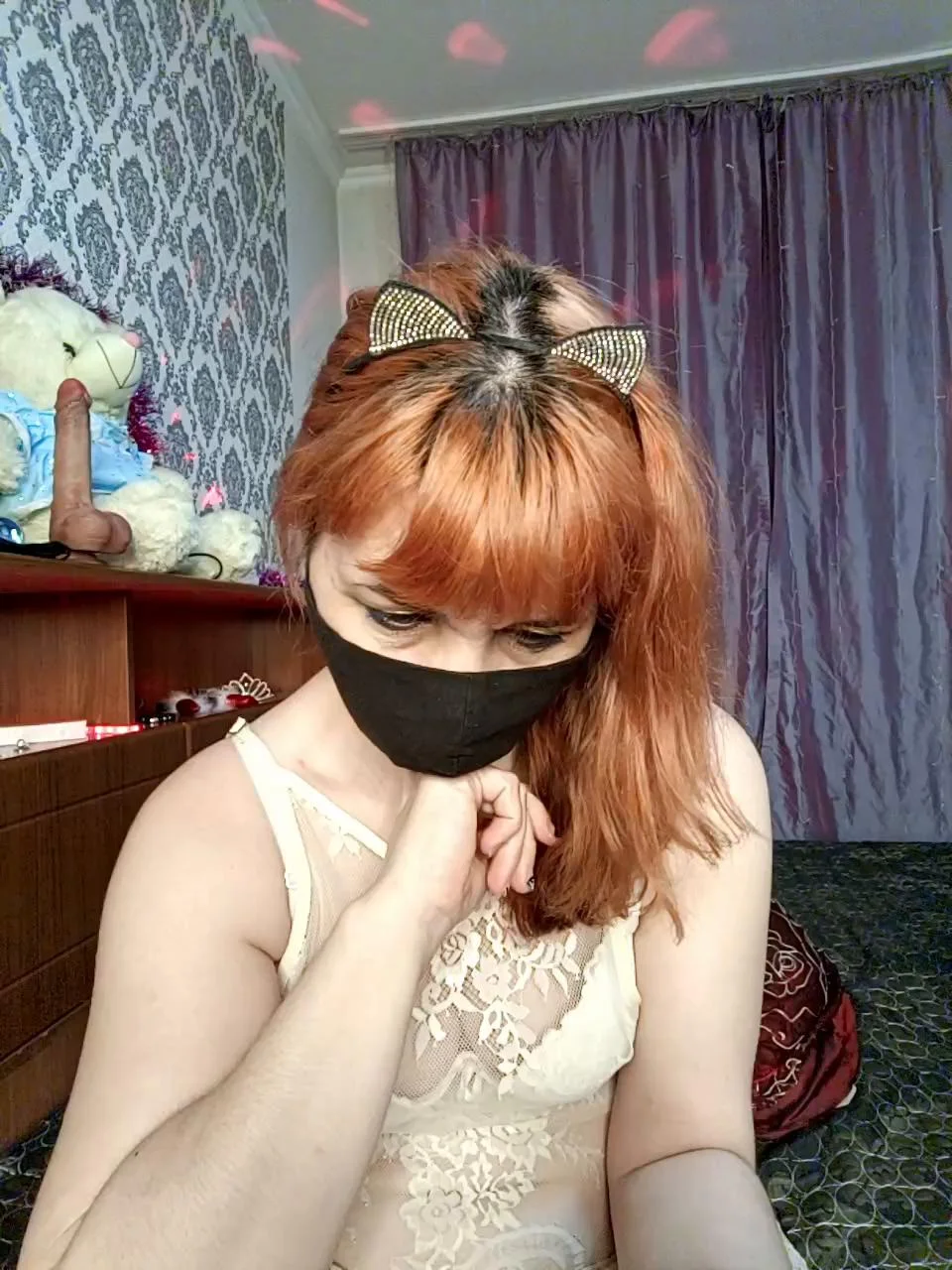 Red-Fox-Olya Cam Show Recorded 2024-01-21 Bongacams