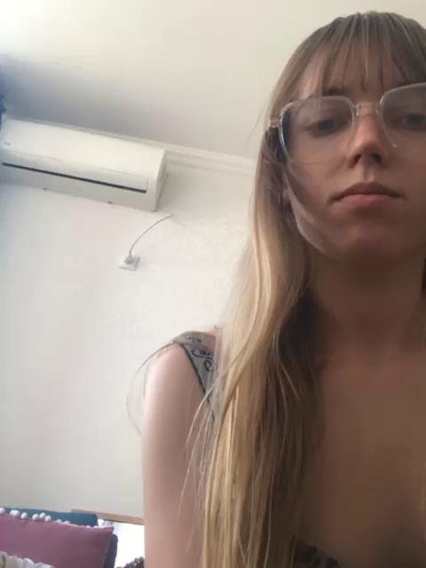 Sabrina-andreeva09 Cam Show Recorded 2024-06-08 Bongacams