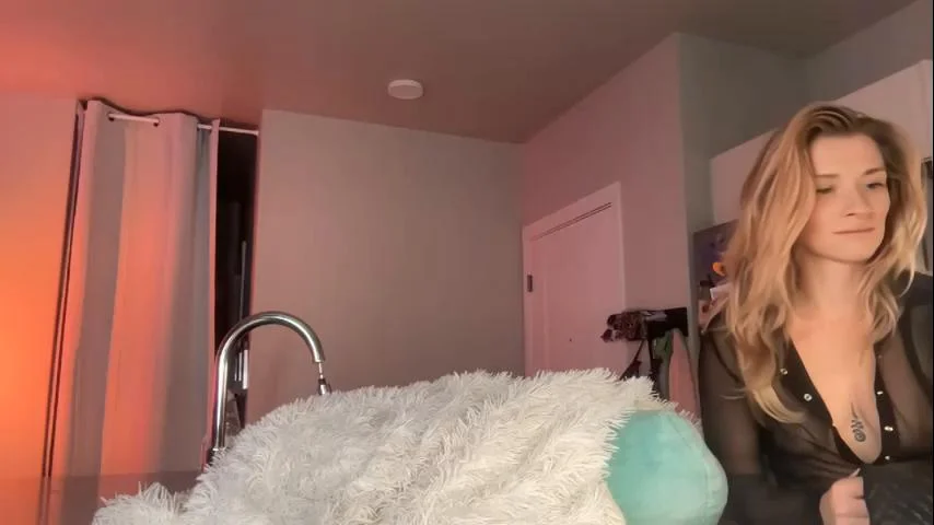 Saraloverays Cam Show Recorded 2023-11-21