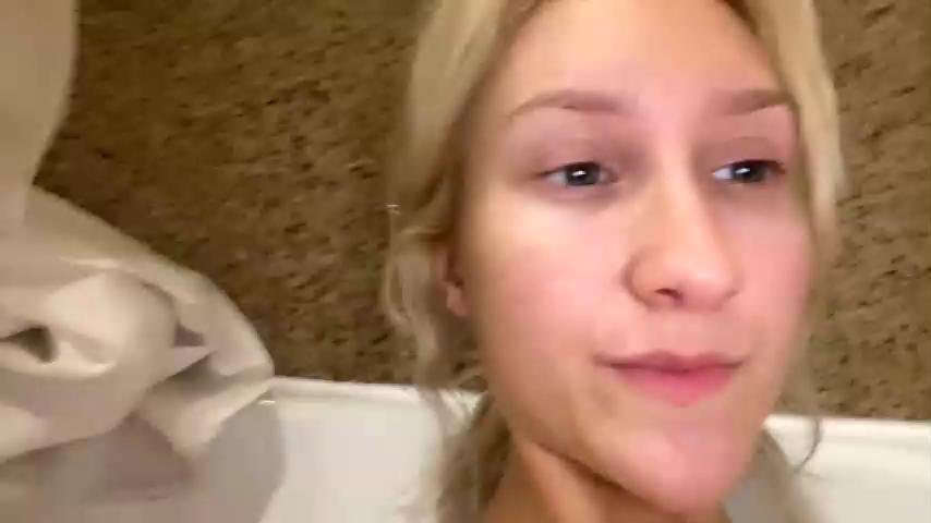 Tinyfairyprincess Cam Show Recorded 2023-12-08 Chaturbate