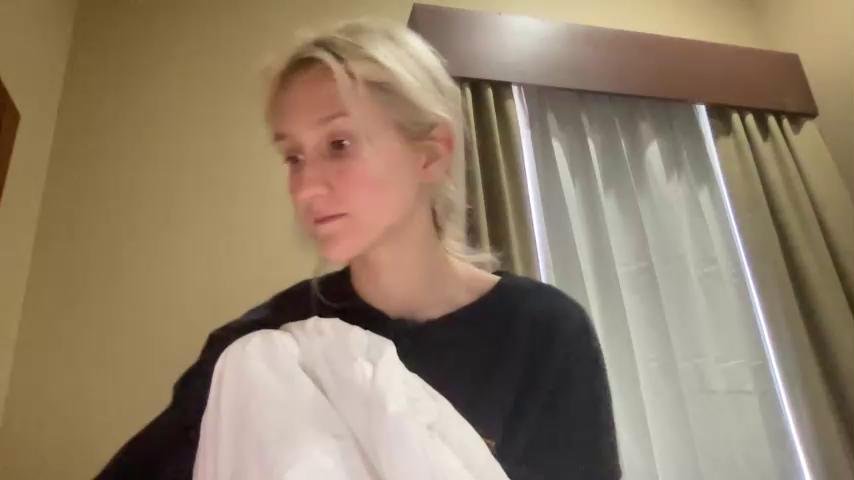 Tinyfairyprincess Cam Show Recorded 2023-12-08 Chaturbate