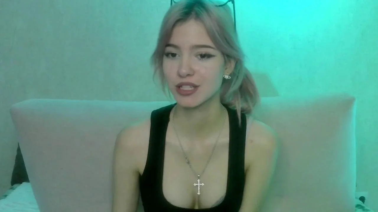 Vikaaa926 Cam Show Recorded 2024-01-04