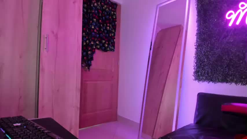 Bianca_and_maxwell Cam Show Recorded 2023-05-07 Chaturbate