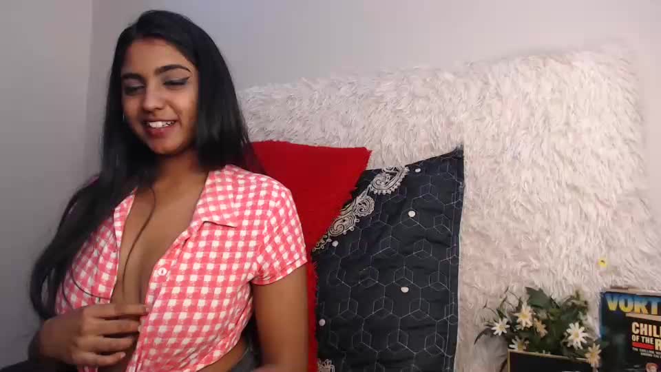 Delilah_blazee Cam Show Recorded 2023-06-12