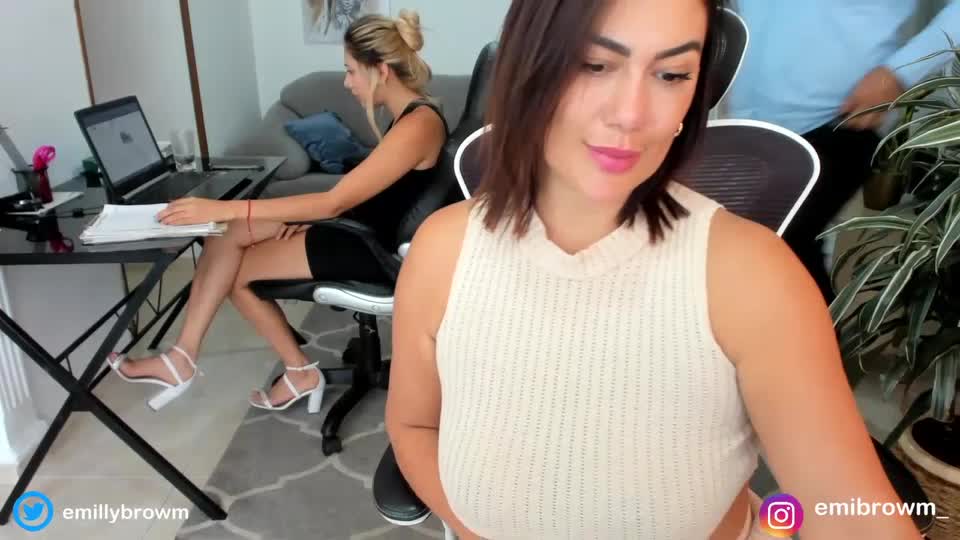 Emillybrowm Cam Show Recorded 2023-09-18 Chaturbate