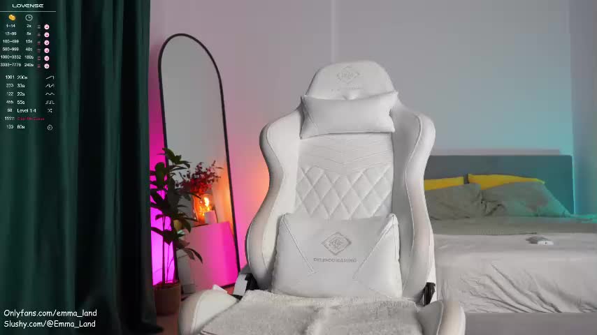 Emma_land Cam Show Recorded 2023-10-04