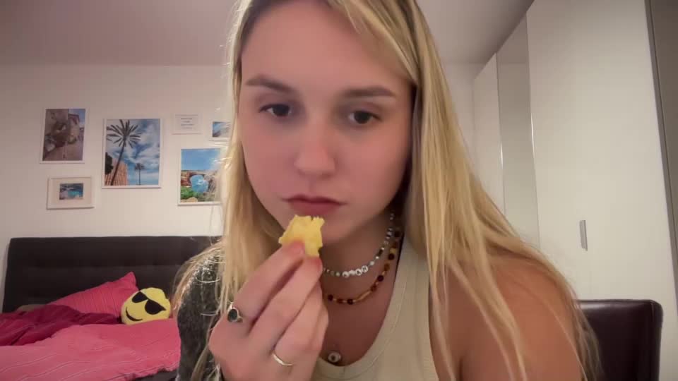 Sarahsapling Cam Show Recorded 2023-10-21 Chaturbate