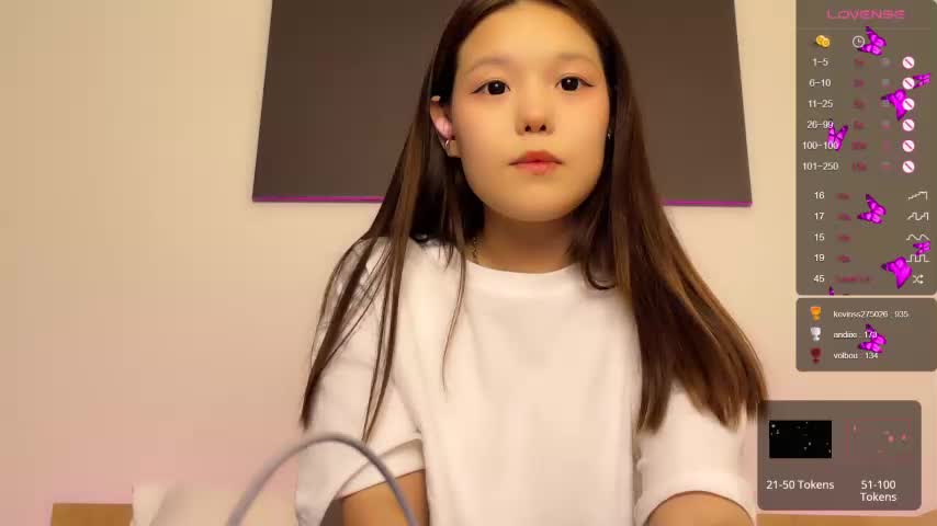 Shy_lee33 Cam Show Recorded 2023-10-19