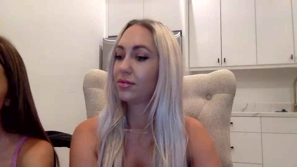 Sofiebabexoxo Cam Show Recorded 2023-10-02 Chaturbate