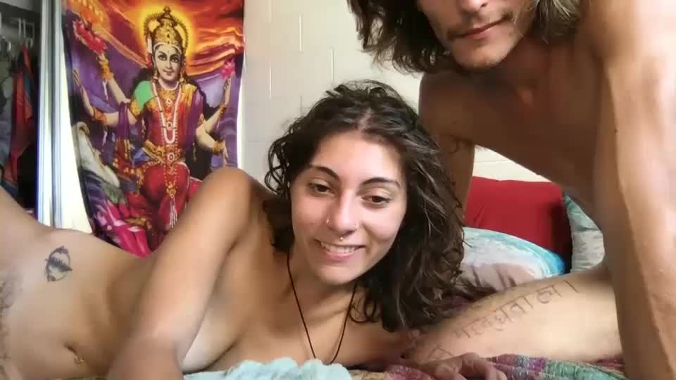 Veganhippiecouple Cam Show Recorded 2023-09-17 Chaturbate