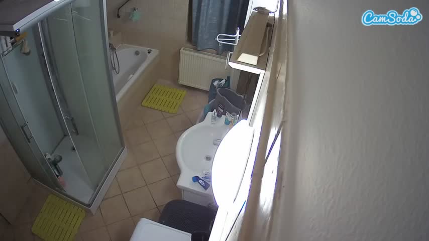 Voyeurcam-julmodels-bath-2nd-2 Cam Show Recorded 2023-10-07