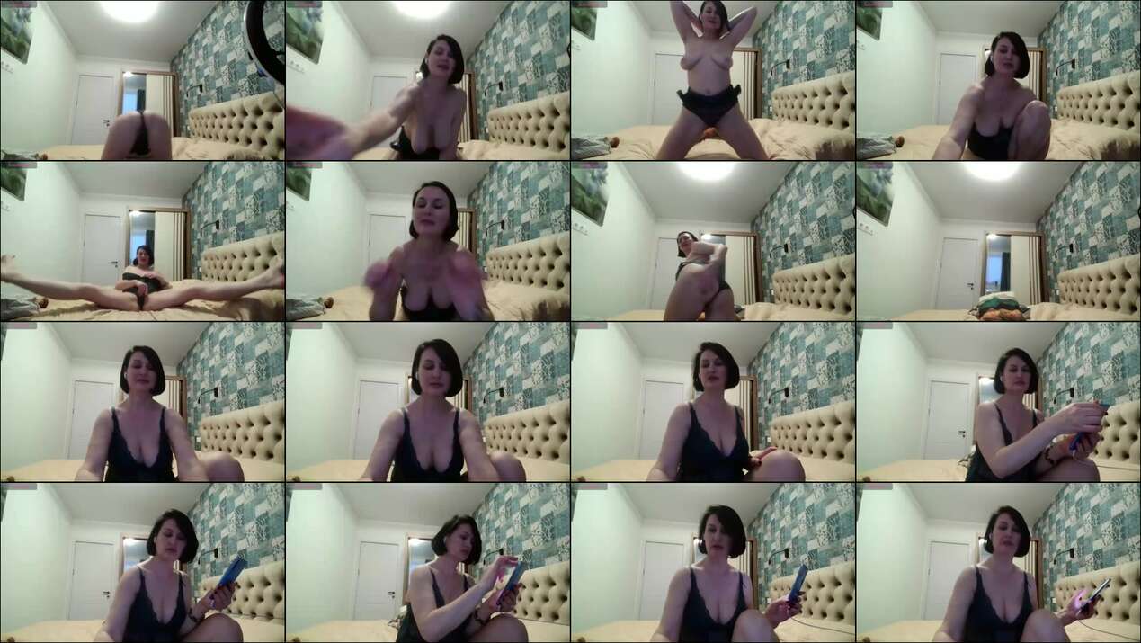 Moon_Kitty Cam Show Recorded 2024-12-12