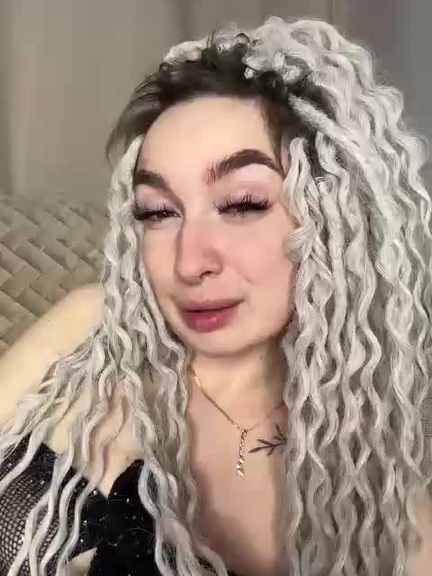 Crystal-moon11 Cam Show Recorded 2025-01-31