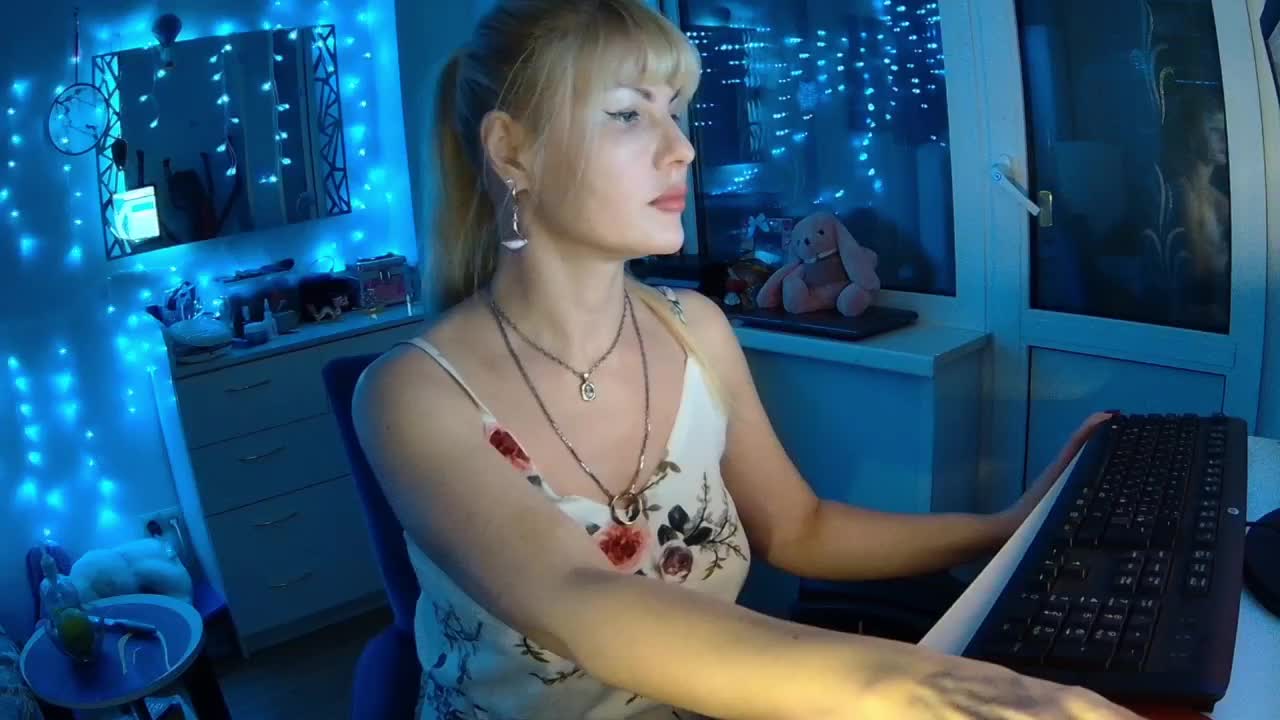 YayaTwist Cam Show Recorded 2025-01-31