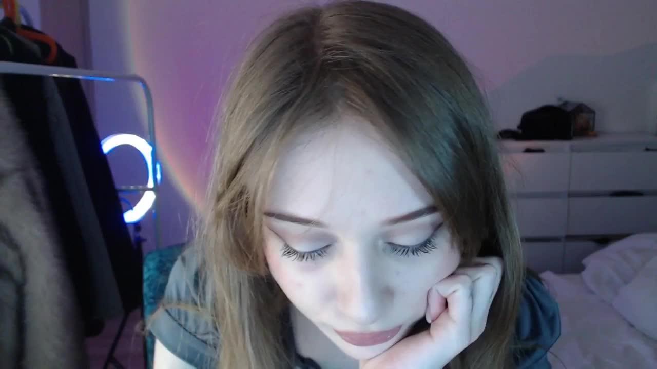 Mnepohuyy Cam Show Recorded 2025-02-01