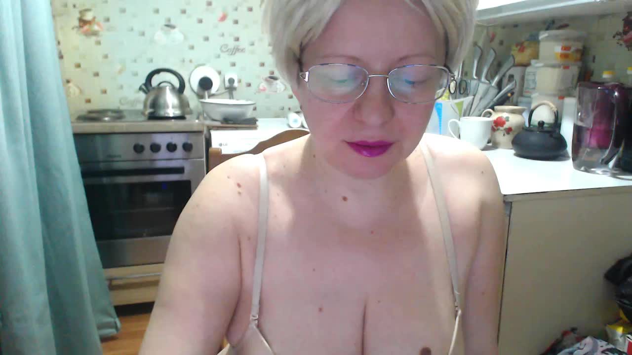 CrazzyBitch Cam Show Recorded 2025-02-02