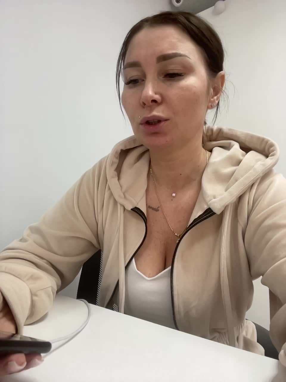 Olli2431 Cam Show Recorded 2025-02-04