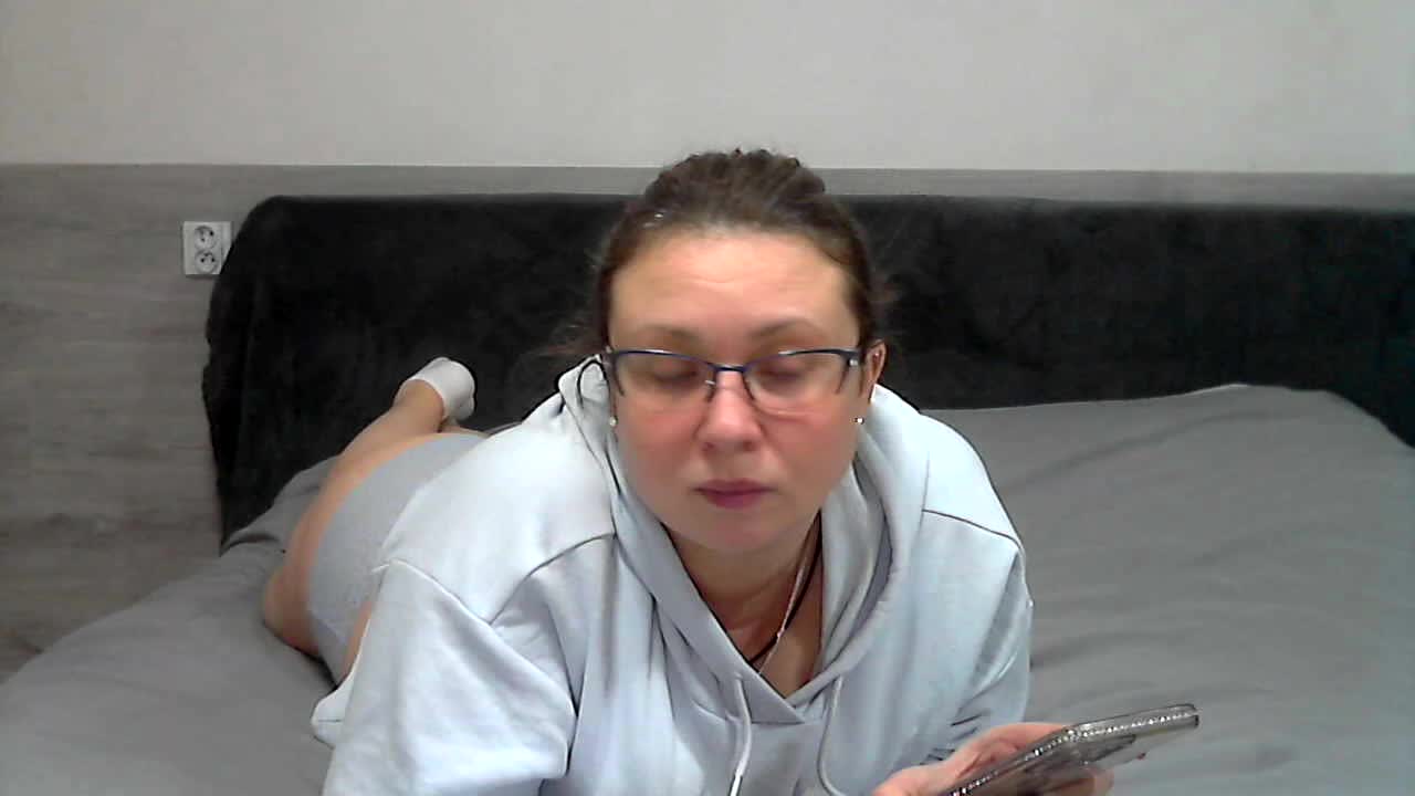 NERVOMOTINA Cam Show Recorded 2025-02-06 Mixdrop