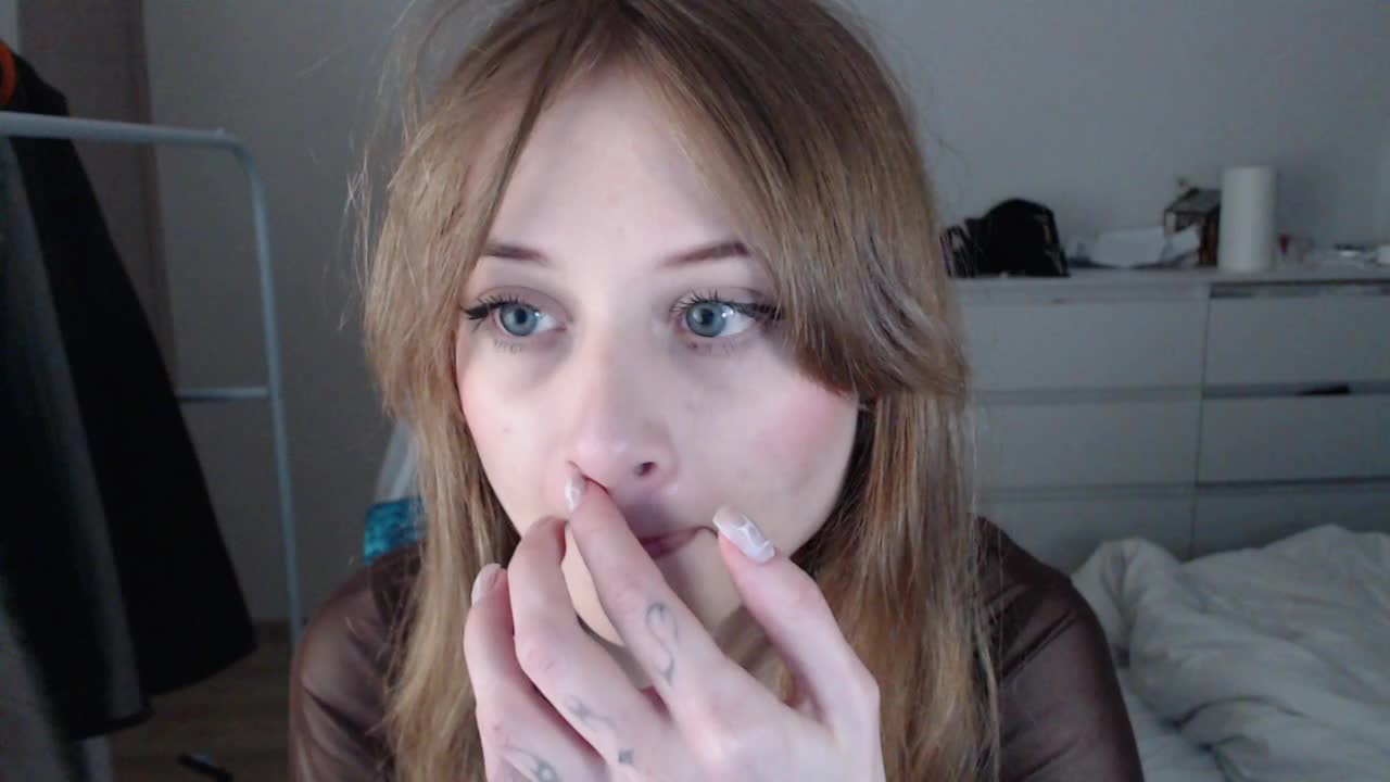 Mnepohuyy Cam Show Recorded 2025-02-08