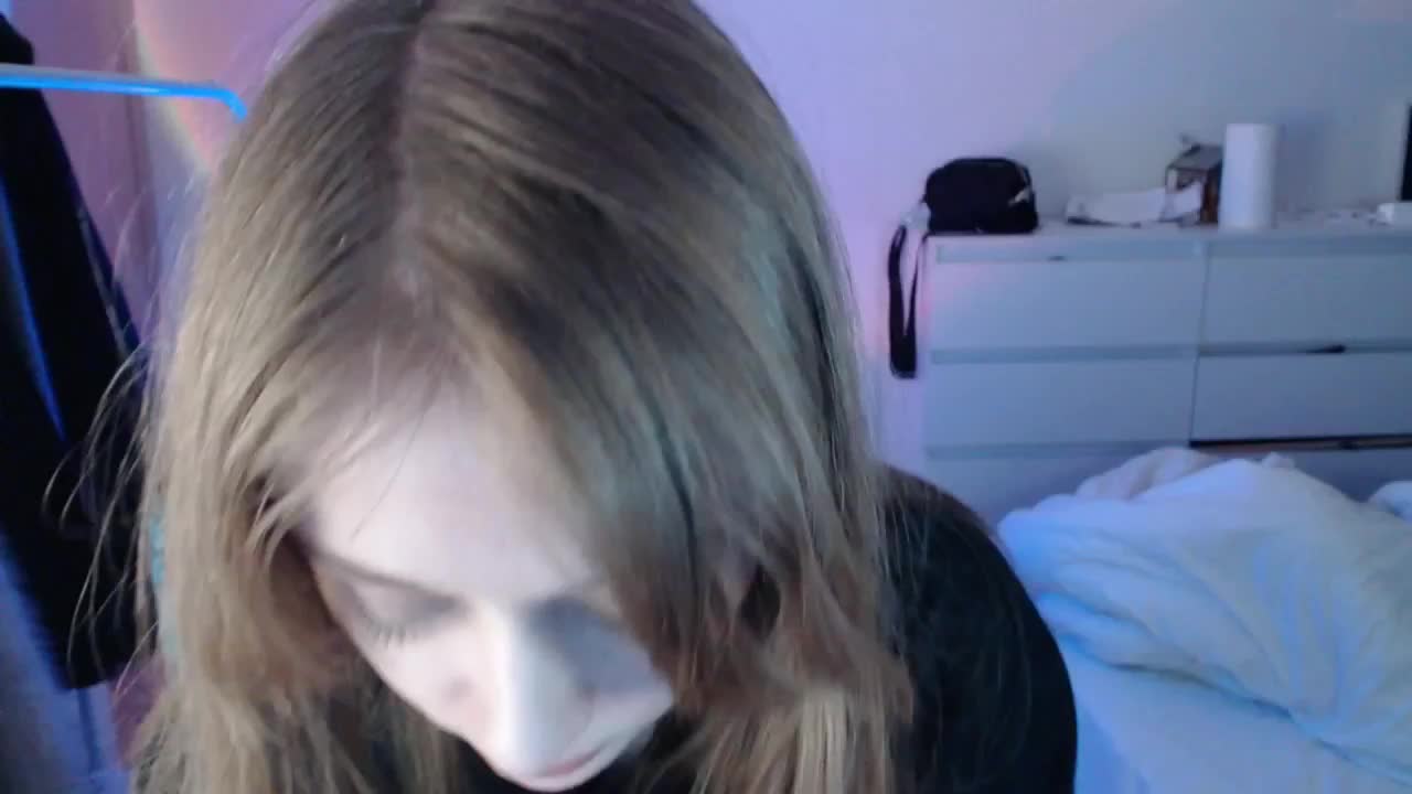 Mnepohuyy Cam Show Recorded 2025-02-09