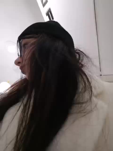 Kris_kiskis Cam Show Recorded 2025-02-10 Mixdrop