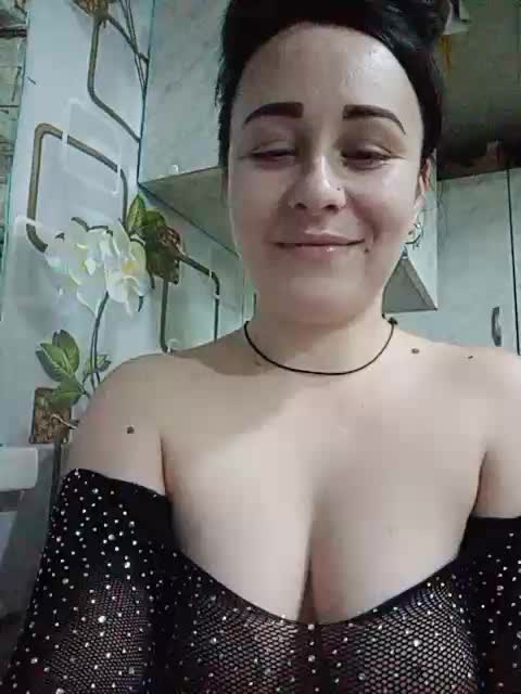 12Milana28 Cam Show Recorded 2025-02-13 Mixdrop