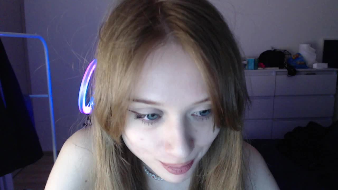 Mnepohuyy Cam Show Recorded 2025-02-17