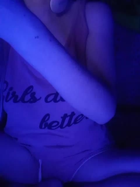 Xo4y-Tpax Cam Show Recorded 2025-02-18