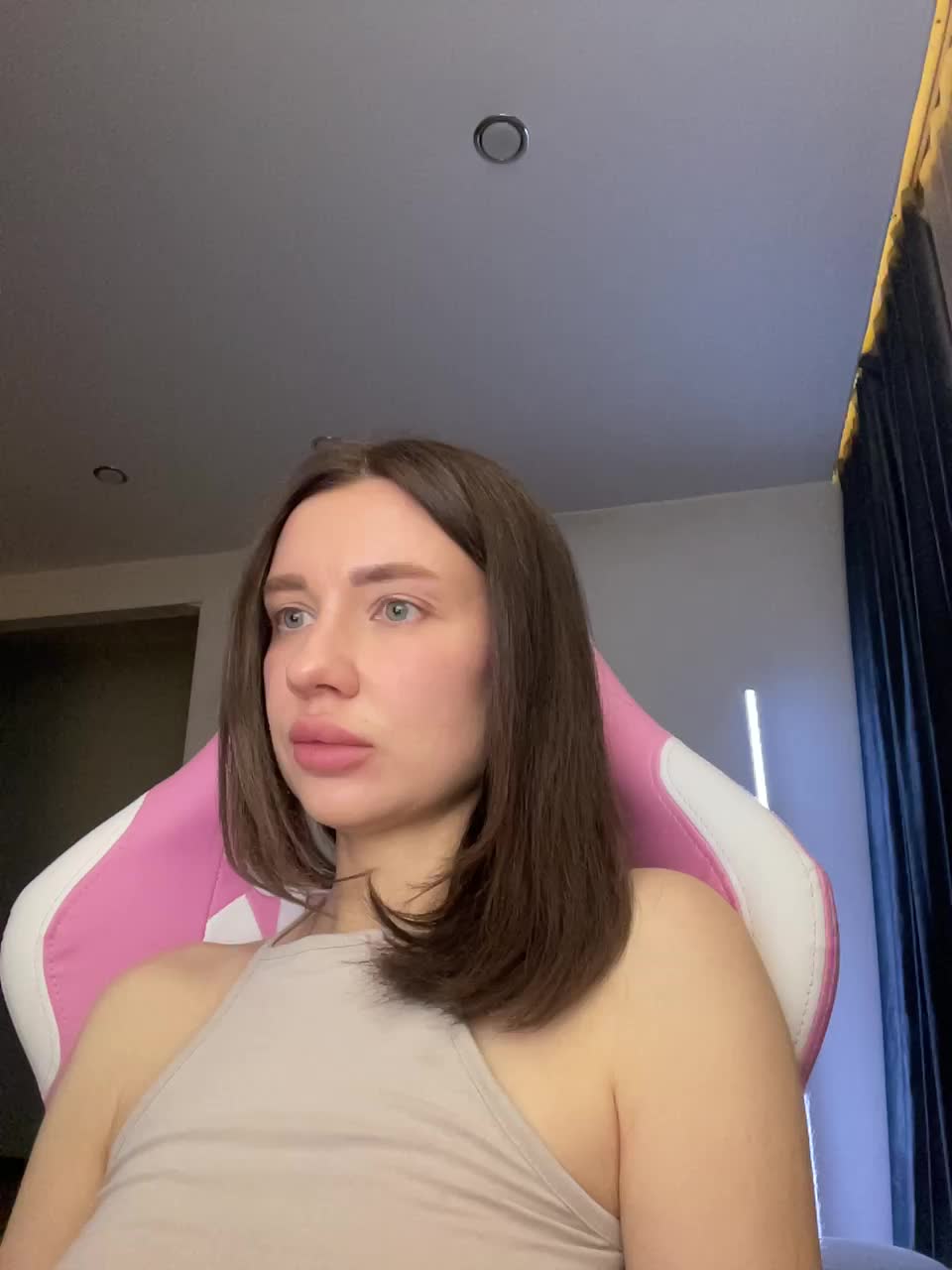 _kira_ Cam Show Recorded 2025-02-19 Mixdrop