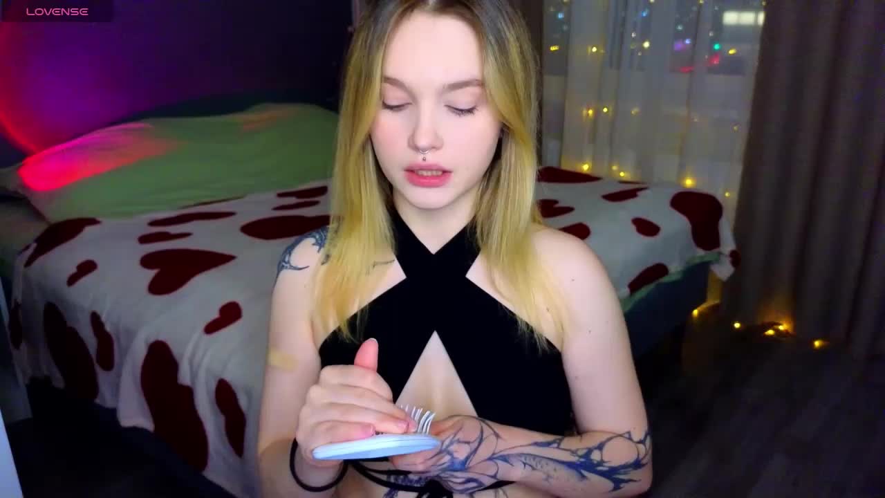 Cute_summer_breathe Cam Show Recorded 2025-02-23