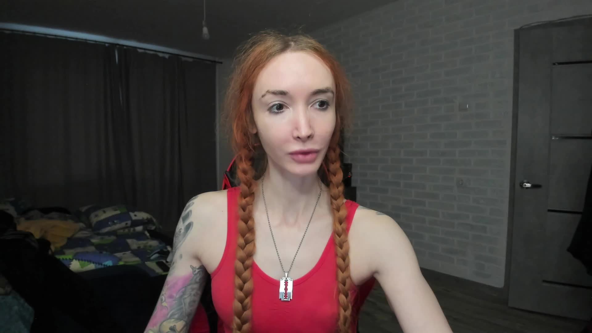 Roxy-Sun Cam Show Recorded 2025-02-25