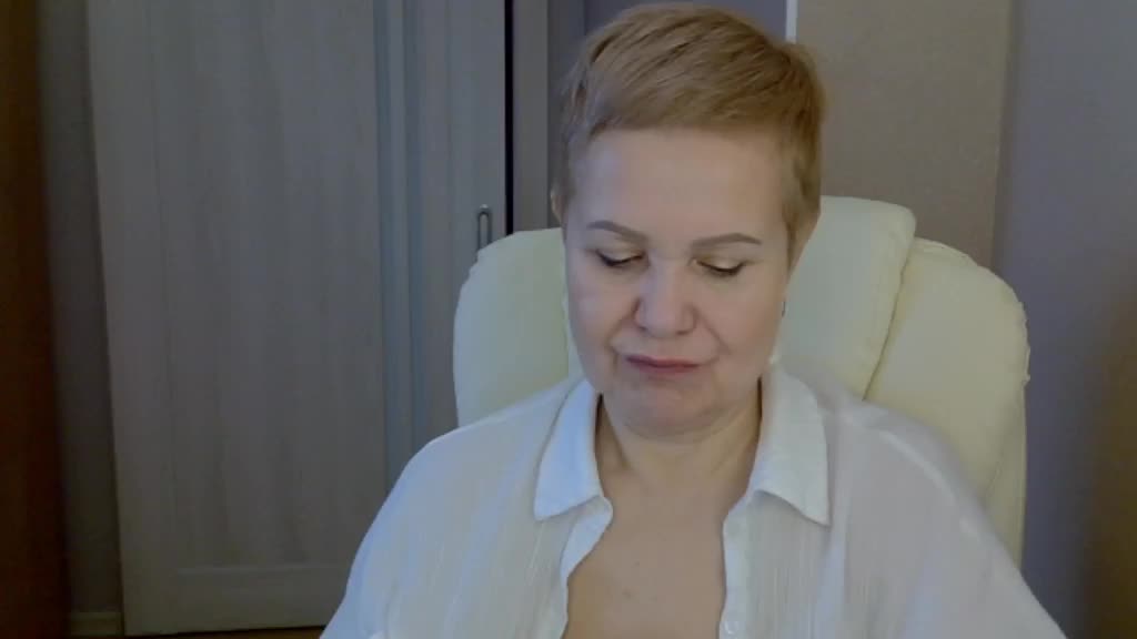 MadamMadam Cam Show Recorded 2025-03-02