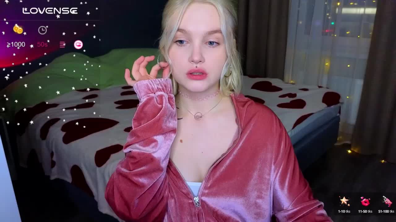 Cute_summer_breathe Cam Show Recorded 2025-03-02