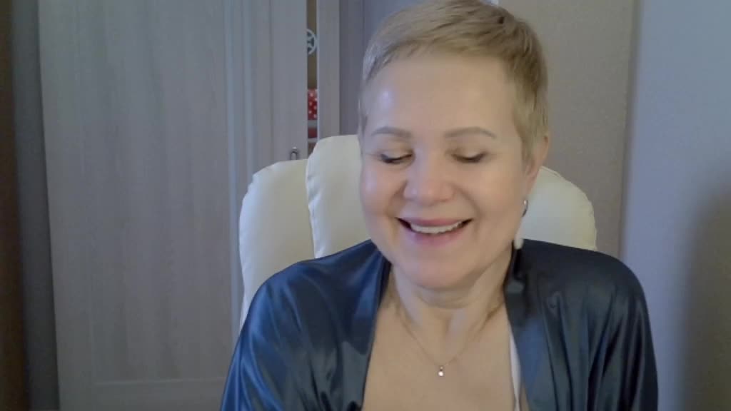 MadamMadam Cam Show Recorded 2025-03-04